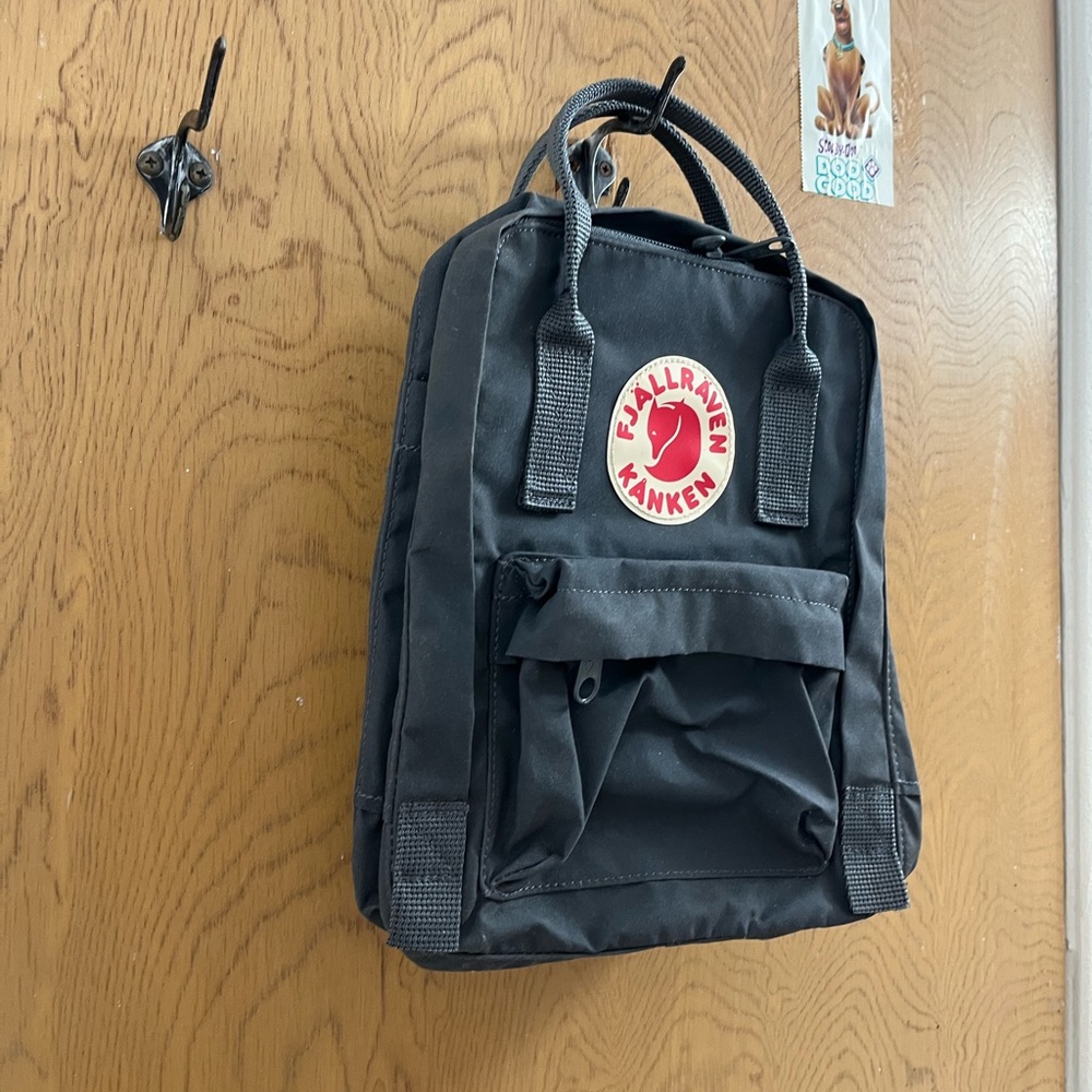 Kånken Mini Graphite Backpack - Picture 3 of 9